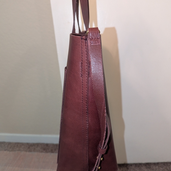 Madewell Medium Leather Transport Tote - Picture 5 of 13